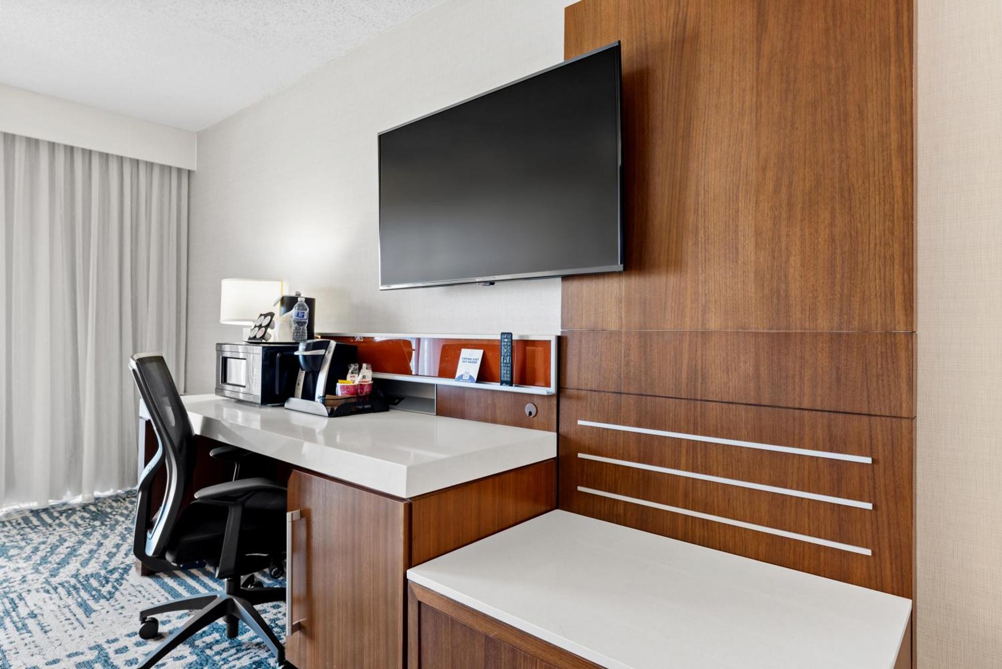 Delta Hotels By Marriott Mount Pleasant Racine Eksteriør billede